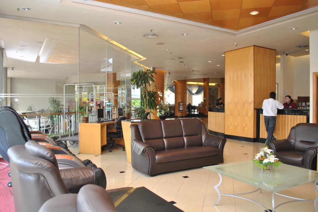 Empress Hotel Sepang Exterior photo