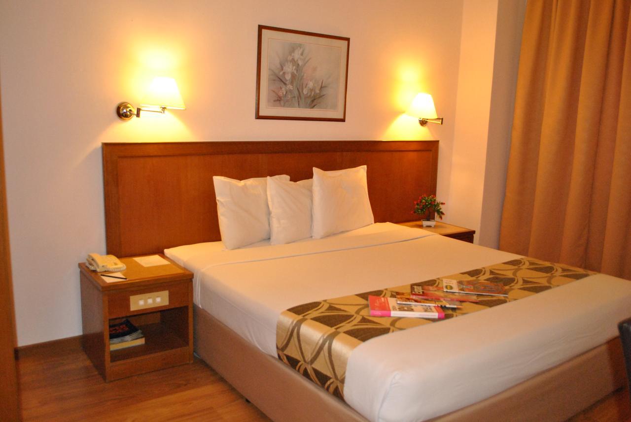 Empress Hotel Sepang Exterior photo
