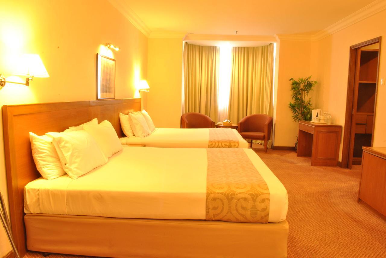 Empress Hotel Sepang Exterior photo